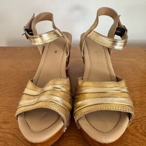 Lucky Lou shoes Gold Women's Wedge Shoes